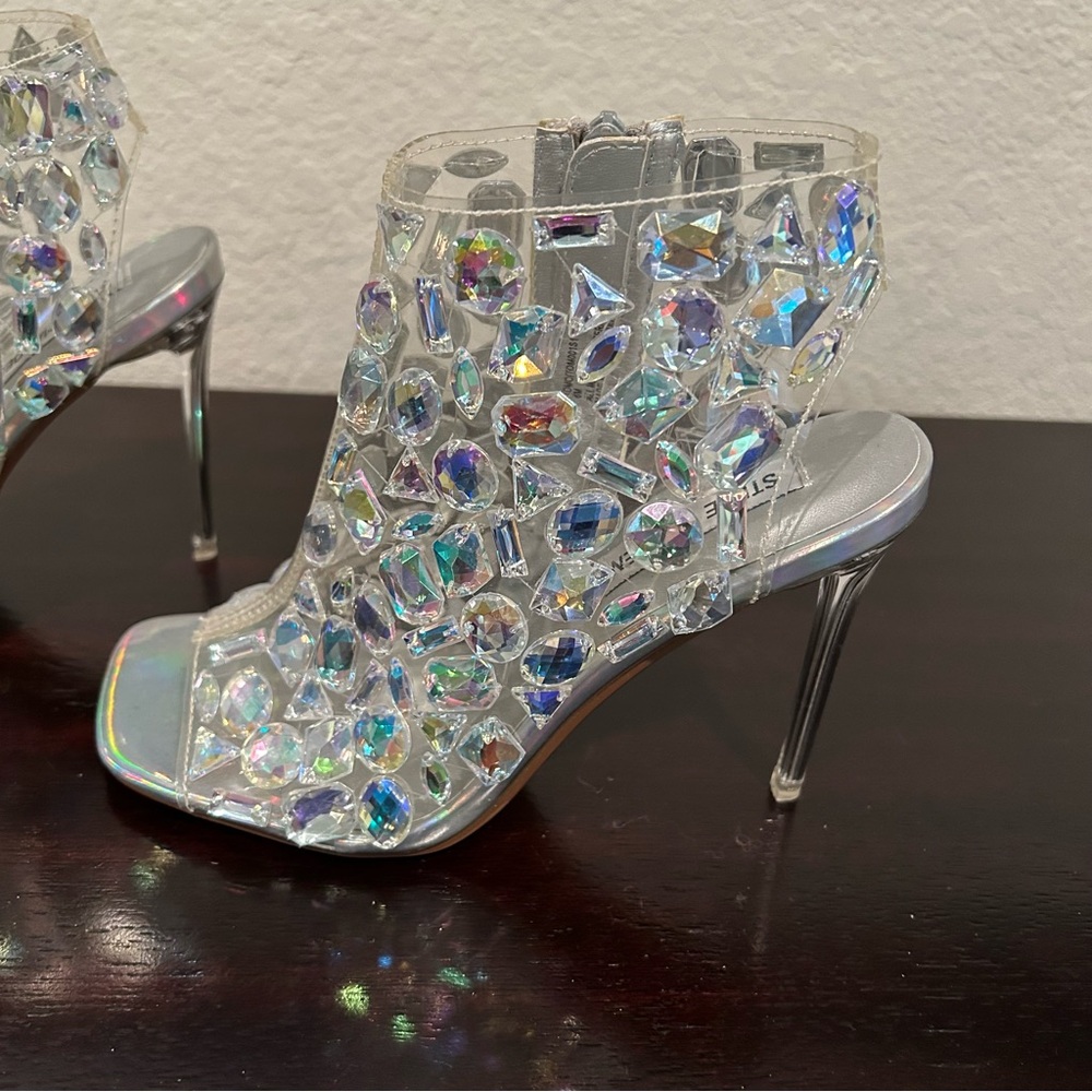 Steve Madden | Tomo Bootie | Rhinestone | 6